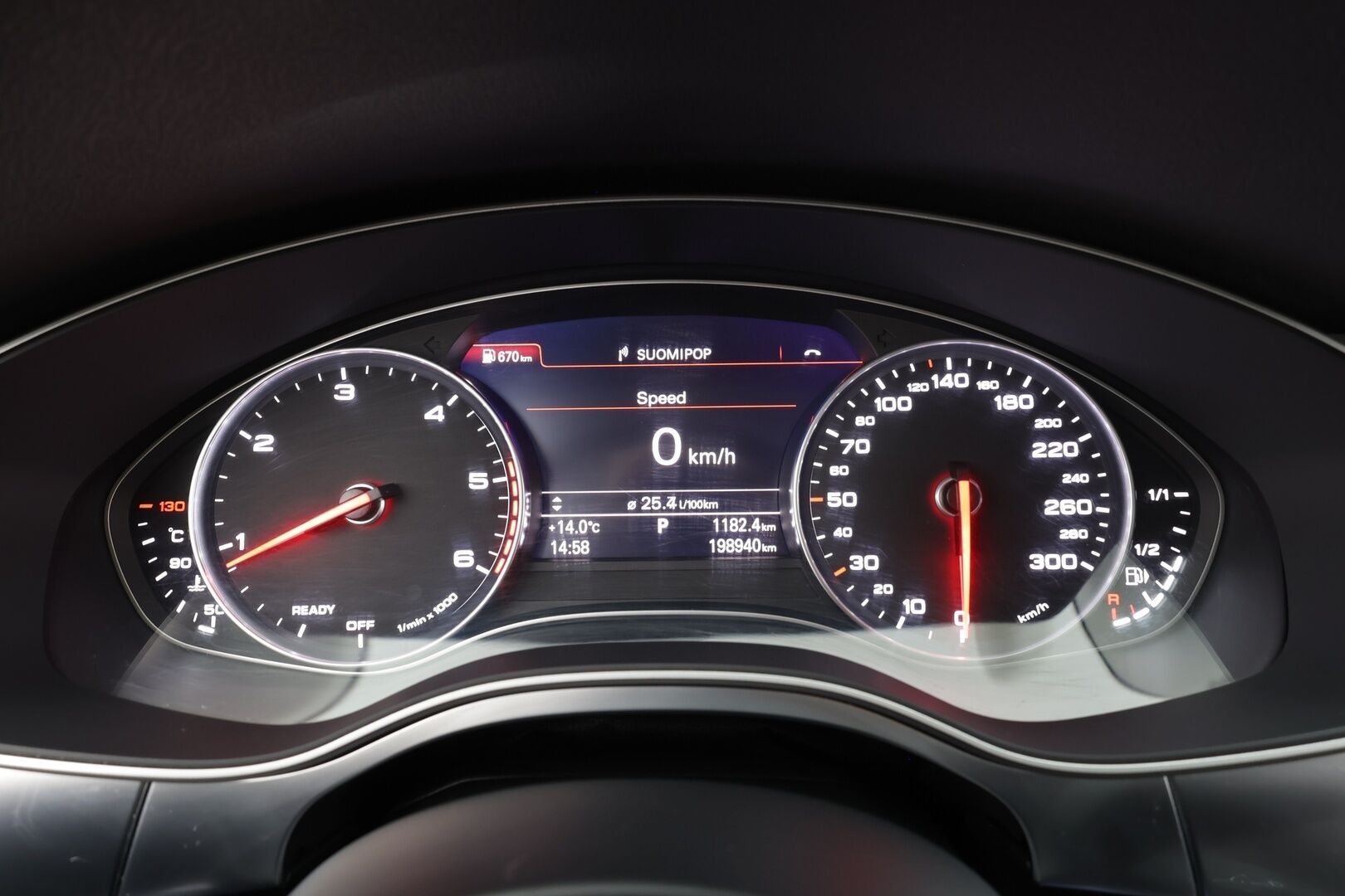 Audi A6 2016 Avant Land of quattro Edition 2,0 TDI 140 kW quattro S tronic * Vakkari / P.tutkat / Koukku / Puolinahat / Webasto * - Suomi-auto / Kahdet renkaat aluvanteilla - Osta nyt, maksa vasta ensi vuonna