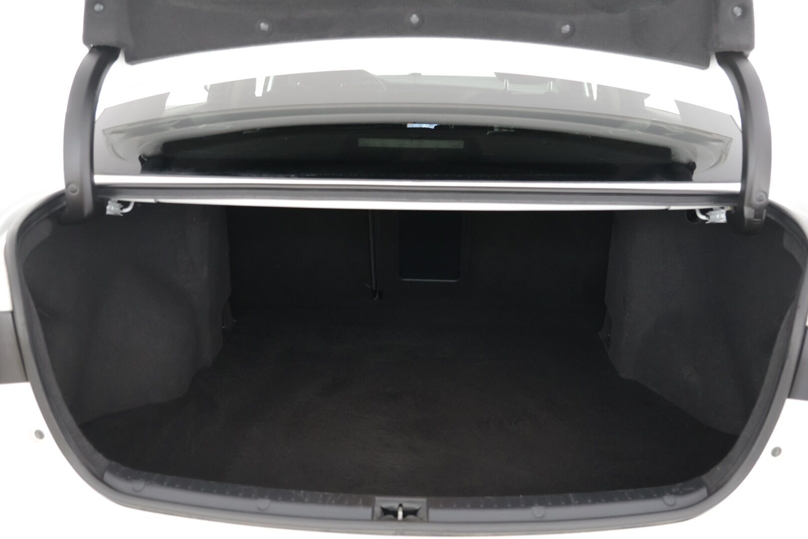 Toyota Avensis 2016 1,6 D-4D Active Sedan - | Webasto | Peruutuskamera | Ilmastointi | LED | Vetokoukku | Vakionopeudensäädin |