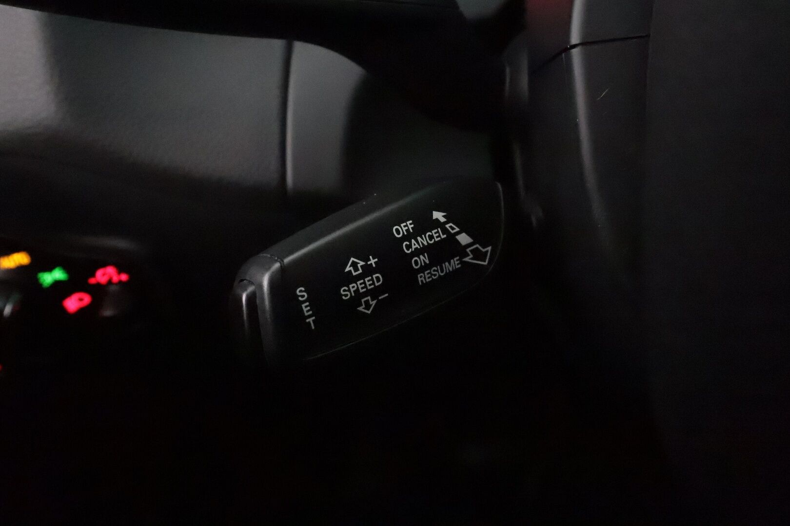 Audi Q5 2017 Offroad Land of quattro Edition 2,0 TDI 140 kW quattro S tronic * Webasto / Koukku / Vakkari / Sporttipenkit * - Suomi-auto / Kahdet renkaat aluvanteilla / Juuri katsastettu