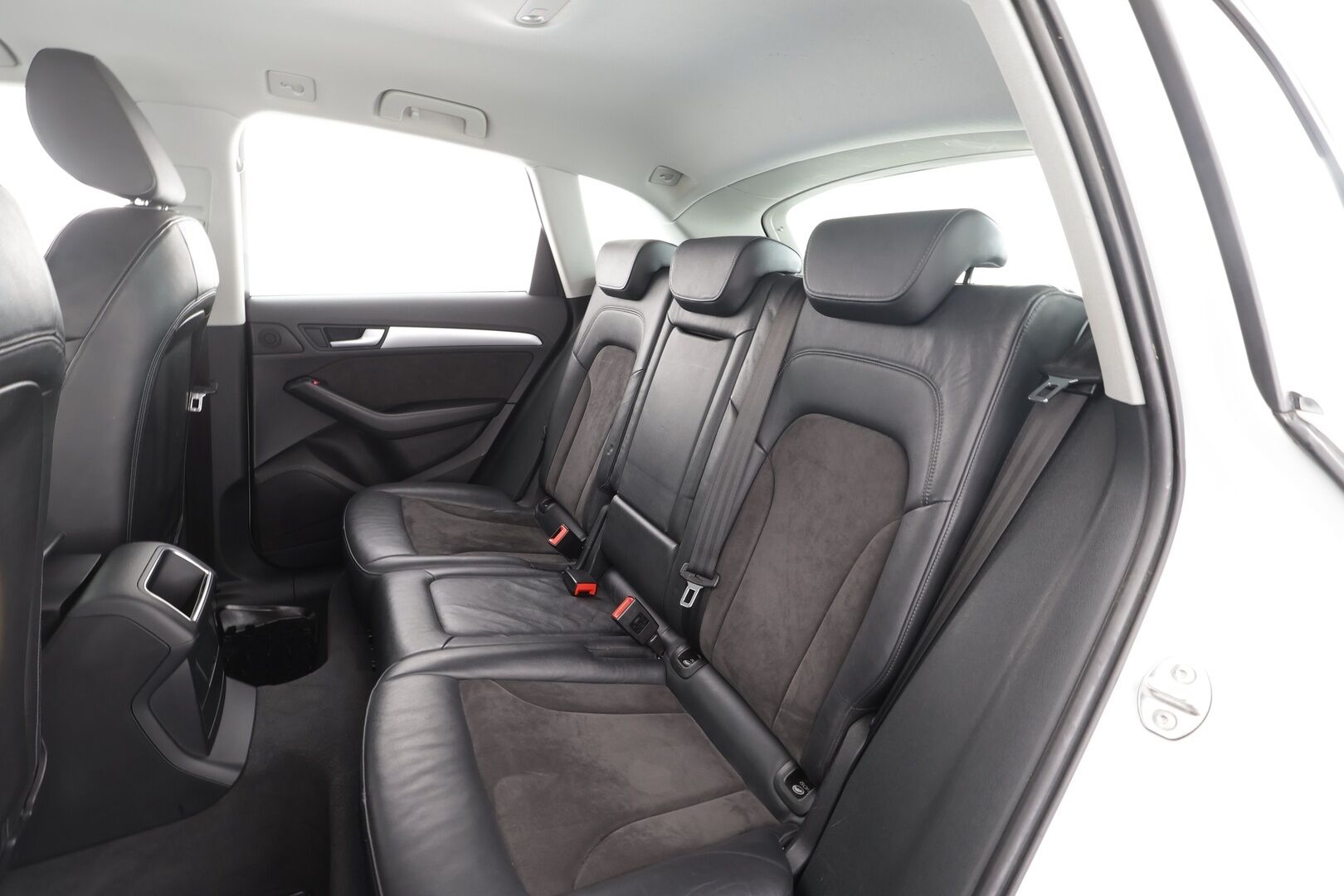 Audi Q5 2017 Offroad Land of quattro Edition 2,0 TDI 140 kW quattro S tronic * Webasto / Koukku / Vakkari / Sporttipenkit * - Suomi-auto / Kahdet renkaat aluvanteilla / Juuri katsastettu - HULLUT AVAJAISHULINAT KORKOTARJOUS 3,29 %