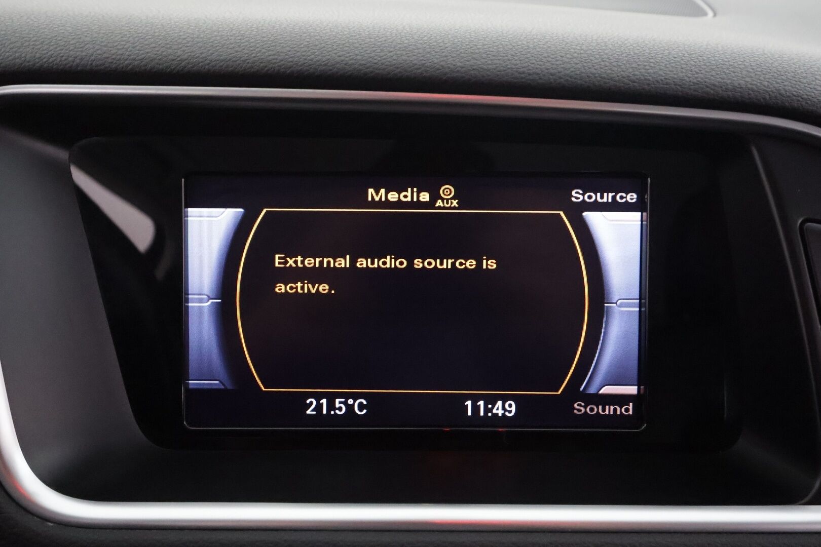 Audi Q5 2017 Offroad Land of quattro Edition 2,0 TDI 140 kW quattro S tronic * Webasto / Koukku / Vakkari / Sporttipenkit * - Suomi-auto / Kahdet renkaat aluvanteilla / Juuri katsastettu