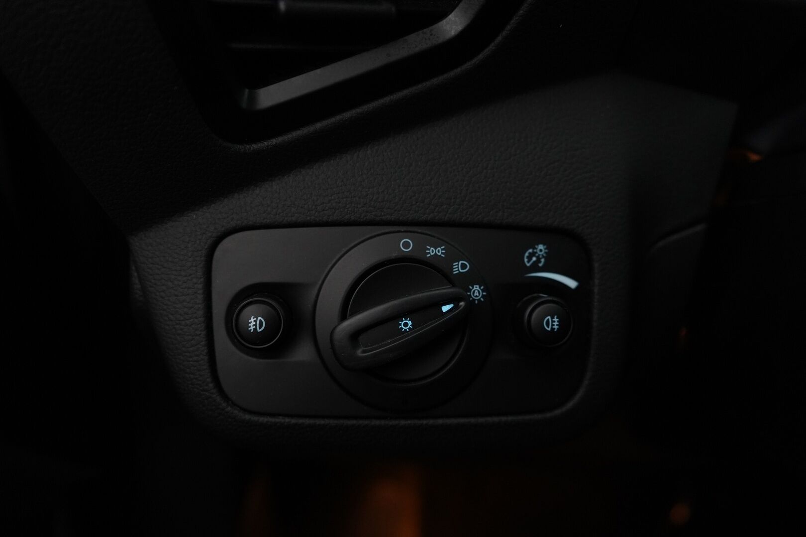 Ford Kuga 2016 2,0 TDCi 180 hv PowerShift AWD A6 Titanium Business 5-ovinen * Lohko / Vakkari / Keyless / P.Kamera / Tutkat * - Suomi-auto / Kahdet renkaat alumiinivantein / Juuri katsastettu