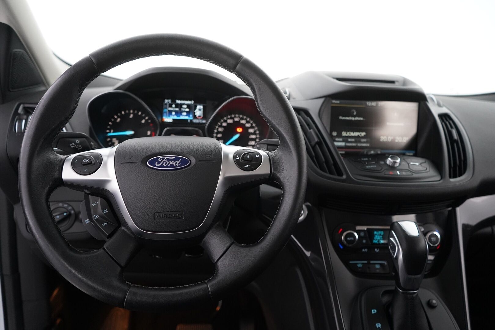 Ford Kuga 2016 2,0 TDCi 180 hv PowerShift AWD A6 Titanium Business 5-ovinen * Lohko / Vakkari / Keyless / P.Kamera / Tutkat * - Suomi-auto / Kahdet renkaat alumiinivantein / Juuri katsastettu