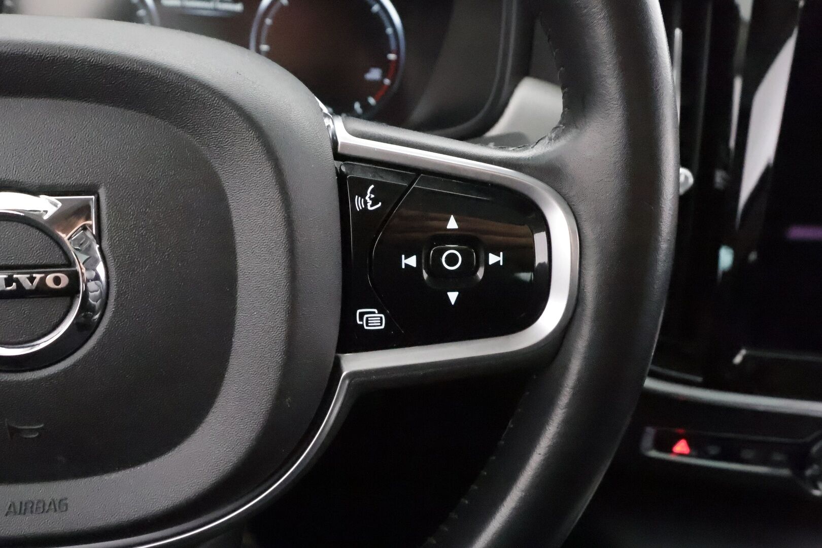 Volvo S90 2016 D5 AWD Inscription - | ACC | Webasto | HUD | Full LED | Lasikattoluukku | Muistipenkit | B&W  | Sporttinahat | 360-kamera | Keyless | Apple&Android | Kahdet Renkaat |