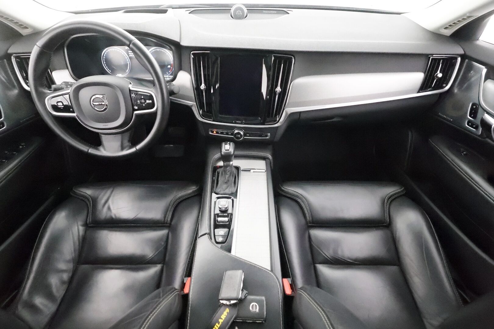 Volvo S90 2016 D5 AWD Inscription - | ACC | Webasto | HUD | Full LED | Lasikattoluukku | Muistipenkit | B&W  | Sporttinahat | 360-kamera | Keyless | Apple&Android | Kahdet Renkaat |