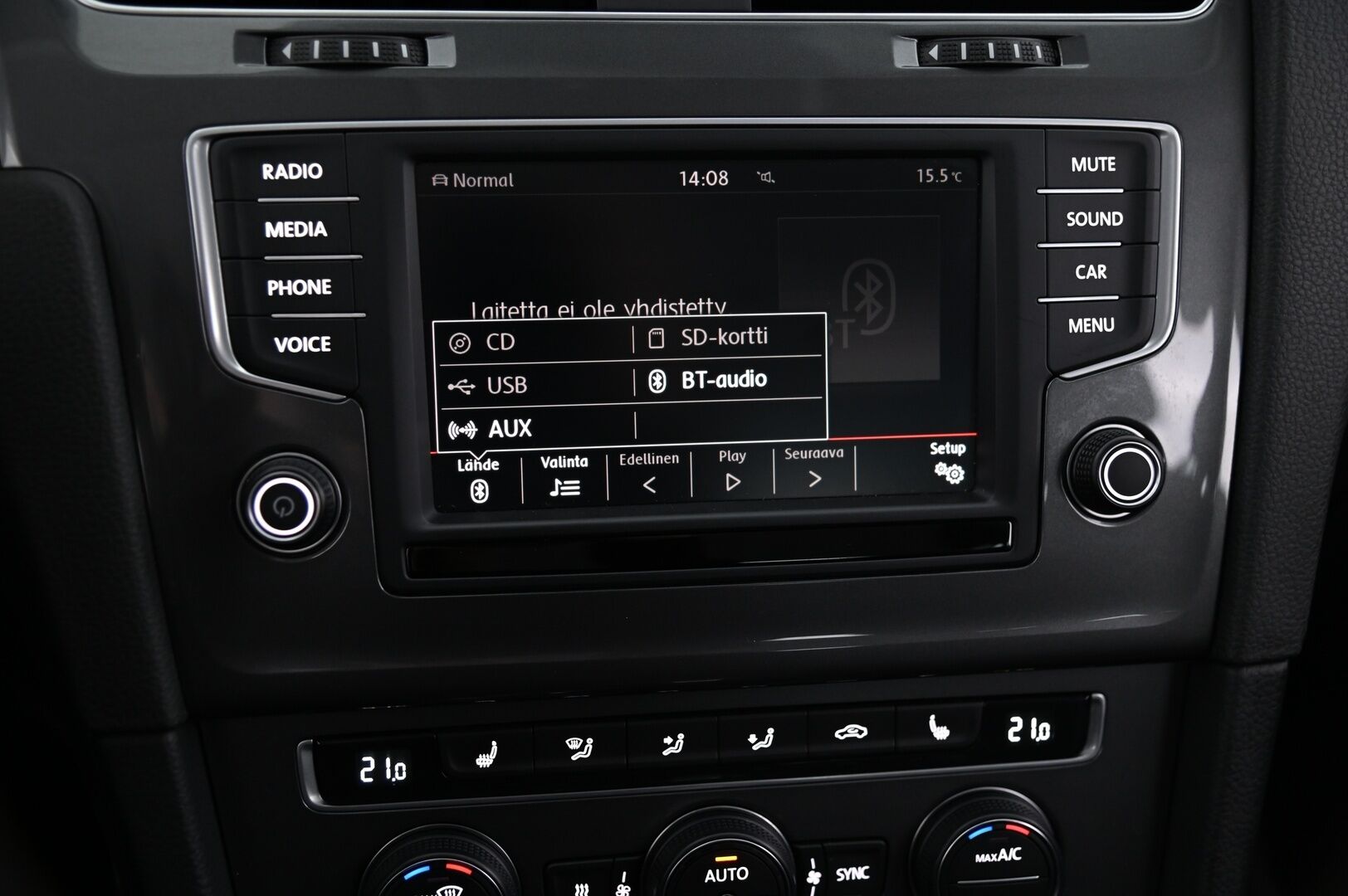 Volkswagen Golf 2016 Variant Alltrack 2,0 TDI 135 kW DSG * Webasto / Vakkari / App Connect / Pienet kilsat* Bi-xenon* - 2.om / Suomi-Auto / 2x renkaat vanteilla 