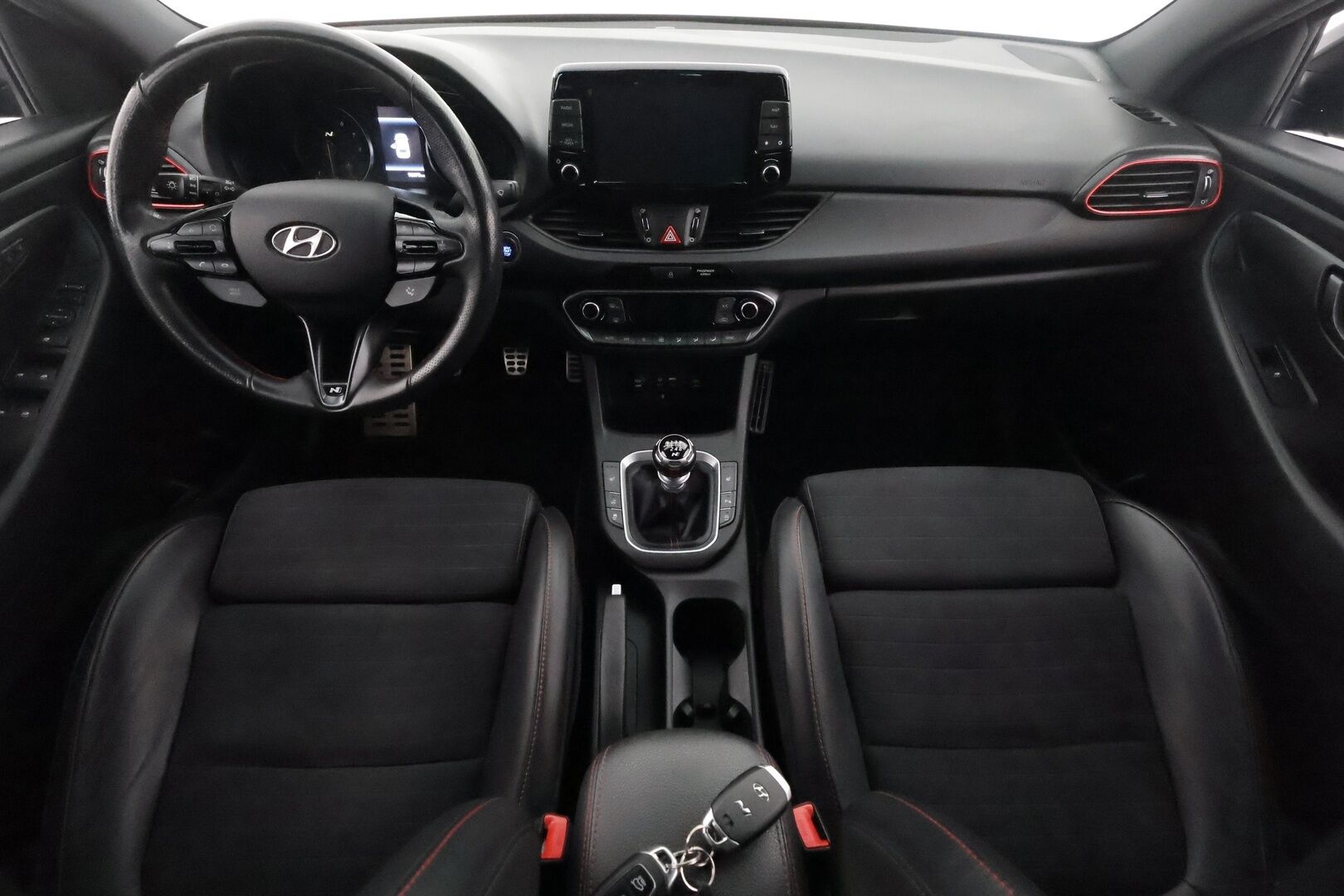 Hyundai Fastback N 2019 2,0 T-GDI 275 hv 6MT Performance Pack - Sporttipenkki Muistilla / P. Kamera / LED-valot / Apple&Android / Sisätilanlämmitin / Navi / Kaistavahti / KeylessGO / 2x Renkaat 
