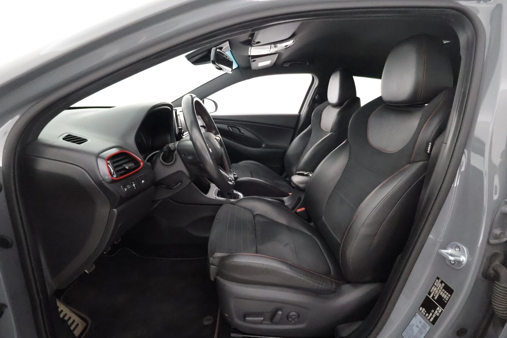 Hyundai Fastback N 2019 2,0 T-GDI 275 hv 6MT Performance Pack - Sporttipenkki Muistilla / P. Kamera / LED-valot / Apple&Android / Sisätilanlämmitin / Navi / Kaistavahti / KeylessGO / 2x Renkaat 
