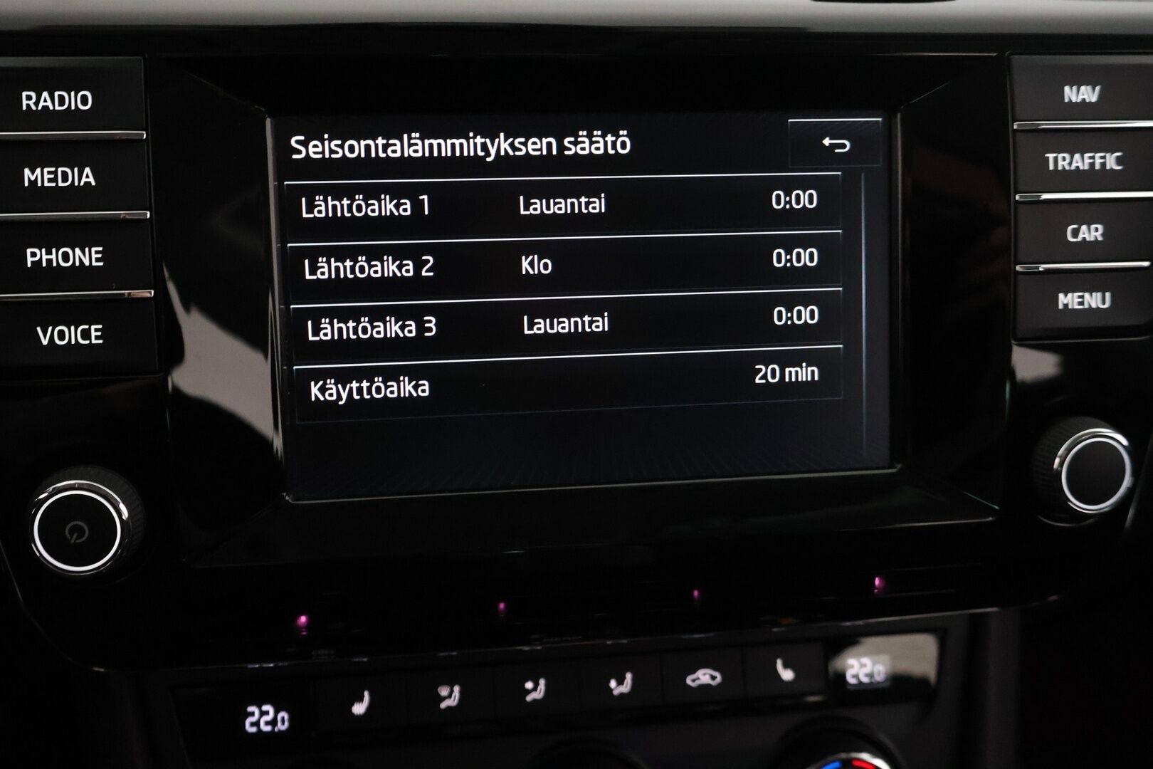 Skoda Superb 2016 Combi 1,4 TSI ACT 4x4 Ambition */ 2.om Suomi-auto / Webasto / Läm. tuulilasi / Koukku / Navi / 2x renkaat /* - Juuri saapunut / 2x renkaat
