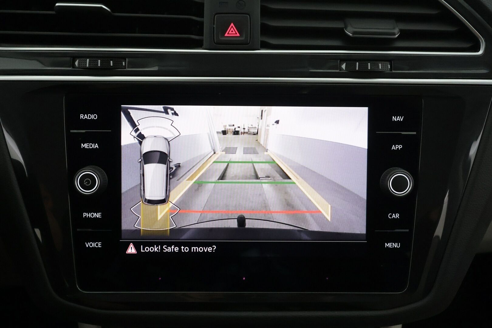 Volkswagen Tiguan 2023 2,0 TDI SCR 110 kW 4MOTION DSG-automaatti * Webasto / Adapt.Vakkari / IQ Light / Vetokoukku / Peruutuskamera / Digimittari - 1OM Suomiauto / ALV / Supervarusteet / Juuri tullut Tampereelle!