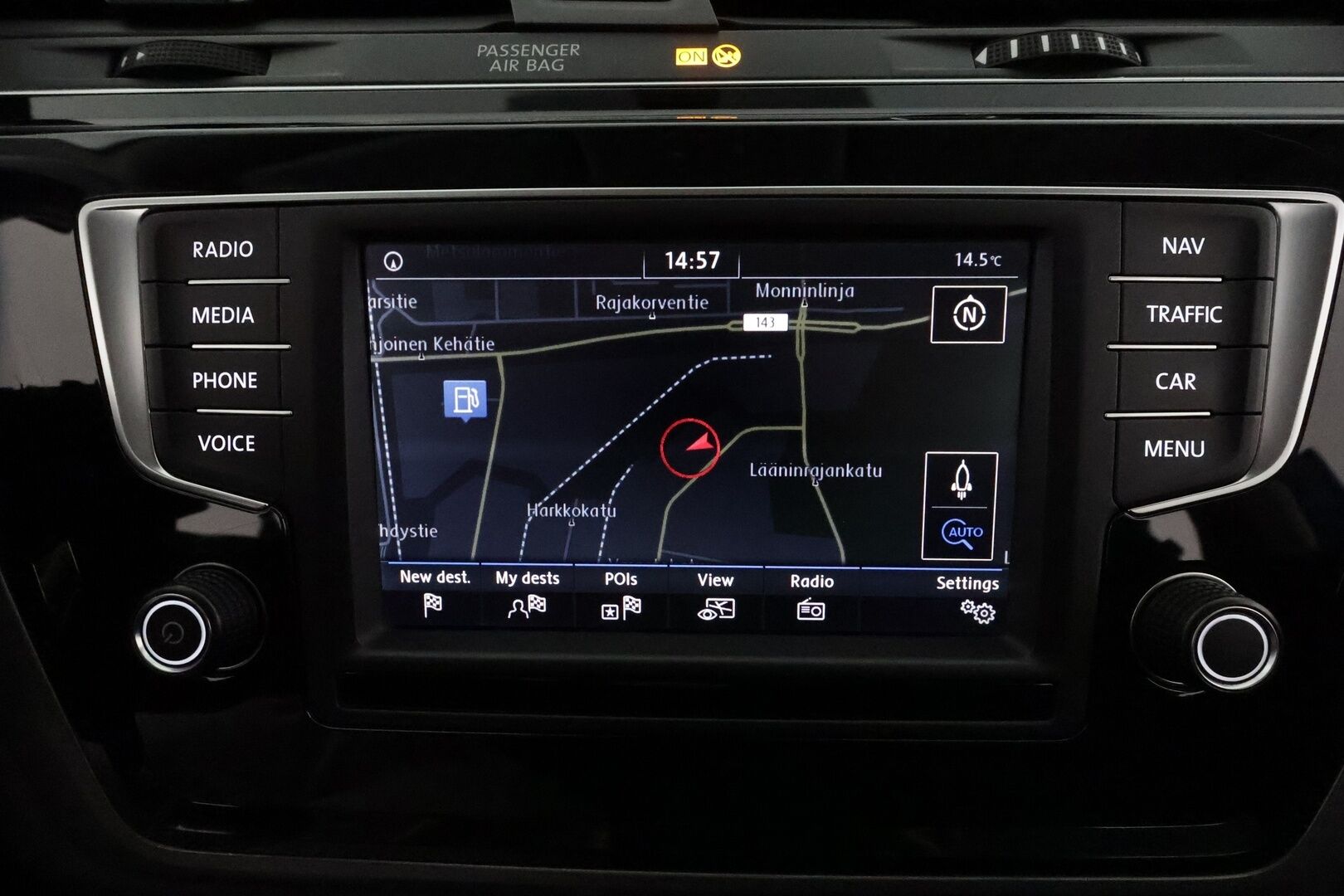 Volkswagen Touran 2017 Comfortline 1,4 TSI 110 kW DSG 7-paik. *Adapt.vakkari / Webasto / Koukku / LED / Navi / Keyless / P.kamera* - Suomi-auto / Hyvin huollettu / 2x vanteet / Lohkolämmitin 