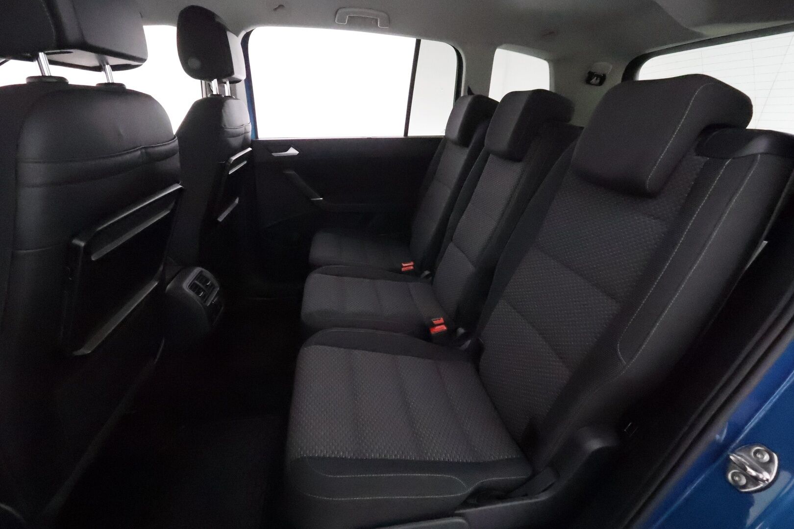 Volkswagen Touran 2017 Comfortline 1,4 TSI 110 kW DSG 7-paik. *Adapt.vakkari / Webasto / Koukku / LED / Navi / Keyless / P.kamera* - Suomi-auto / Hyvin huollettu / 2x vanteet / Lohkolämmitin 