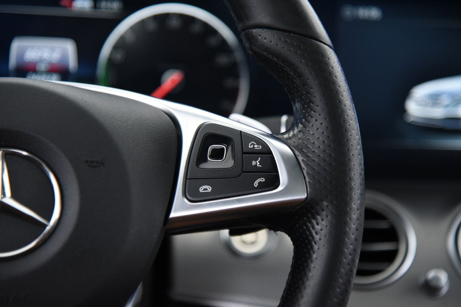 Mercedes-Benz E 2016 350 e Premium Business AMG- / YritysOutlet - Myydään vain yrityksille - YritysOutlet - Myydään vain yrityksille - Osta nyt, maksa vasta ensi vuonna