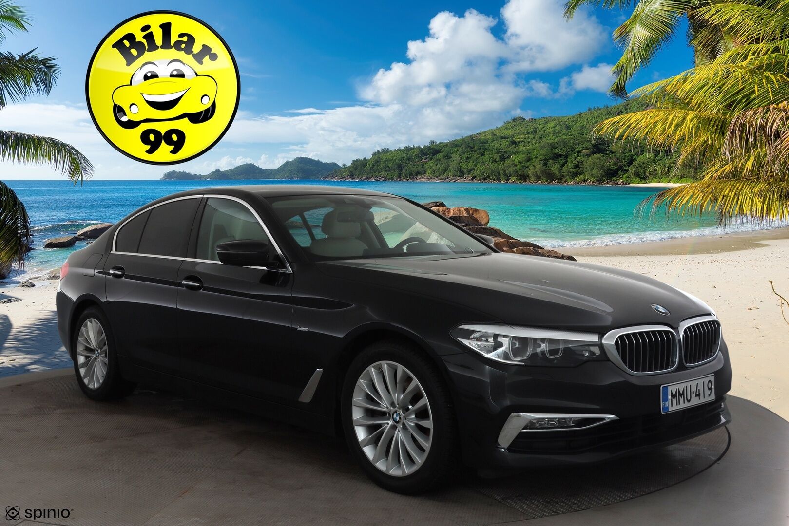 BMW 520 2017 G30 Sedan 520d A xDrive Business * Webasto / Koukku / ACC / H&K / P.Kamera / Comfort-penkit Muistilla * - Adapt.LED / Keyless / Suomi-auto / Kahdet renkaat aluvanteilla / Merkkihuollot