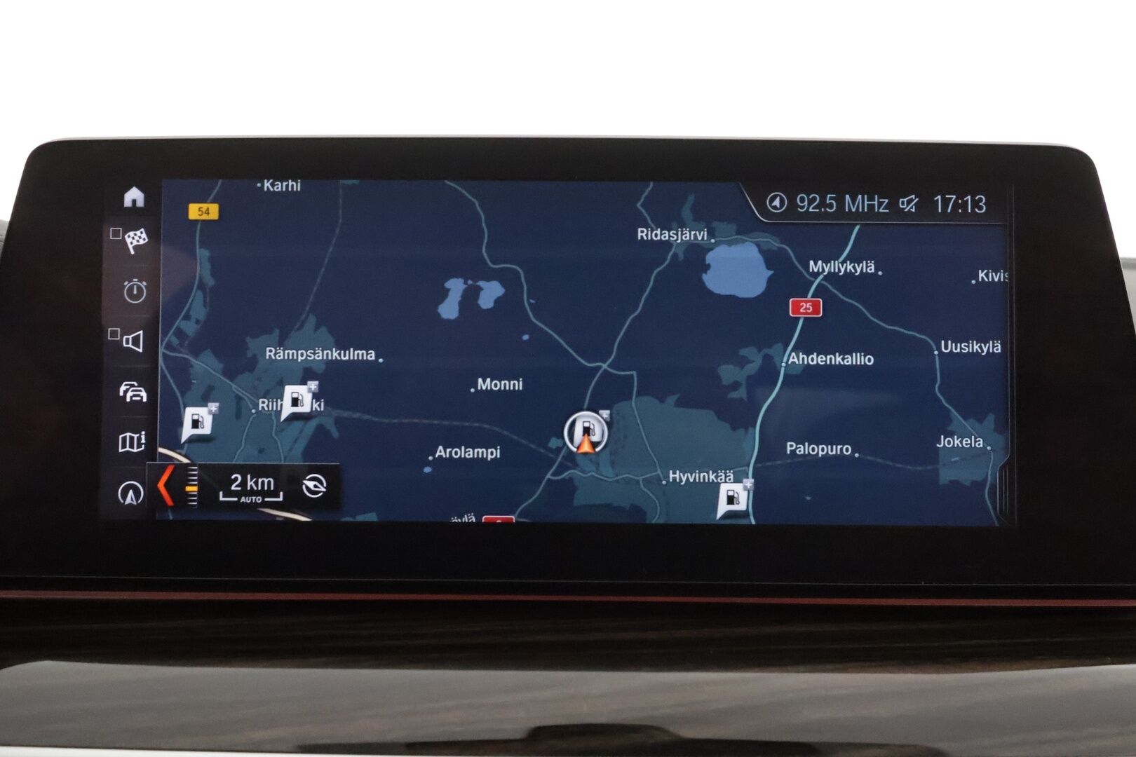 BMW 520 2017 G30 Sedan 520d A xDrive Business * Webasto / Adapt.Vakkari / Vetokoukku / Harman&Kardon / Peruutuskamera / Comfort Penkit Muistilla - Adapt.LED / Suomiauto / SUPERVARUSTEET! - HULLUT AVAJAISHULINAT KORKOTARJOUS 3,29 %