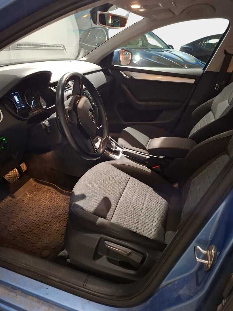 Skoda Octavia 2017 Combi 1,6 TDI Style DSG Autom. - | Webasto | Vakkari | P.Tutka | Koukku | CarPlay | Autom.Pitkät | S.Luukku | Lämm.Lasi | Keyless | Juuri Huollettu |