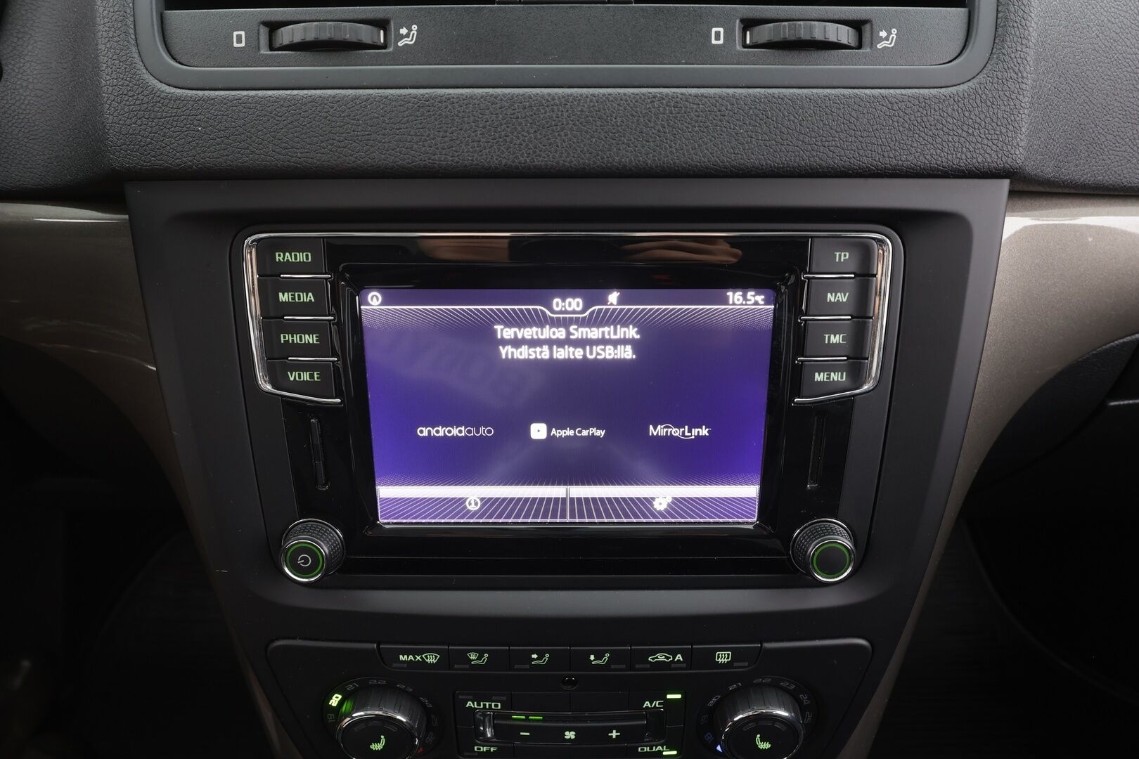Skoda Yeti 2017 1,2 TSI Style DSG Autom. - | Facelift | Koukku | Navi | P.kamera | Keyless | Vakkari | Lohko + sisälämmitin | Apple & Android | Aut. Ilm. | 2x renkaat aluin | 