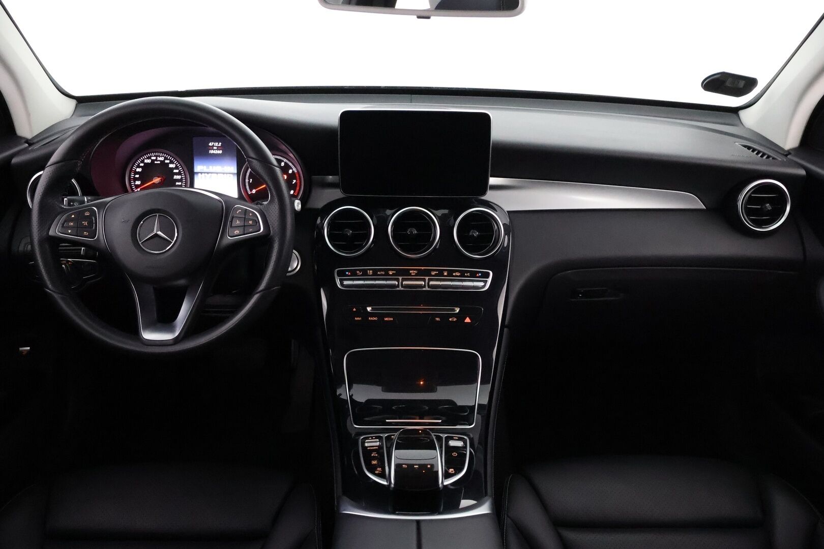 Mercedes-Benz GLC 2017 350 e Coupé 4Matic A Premium Business AMG - 2.OM Suomi-auto / Nahkasisusta / Peruutuskamera / Vetokoukku / Comand-Navi / Vakkari / ILS-LED / 2x hyvät renkaat!
