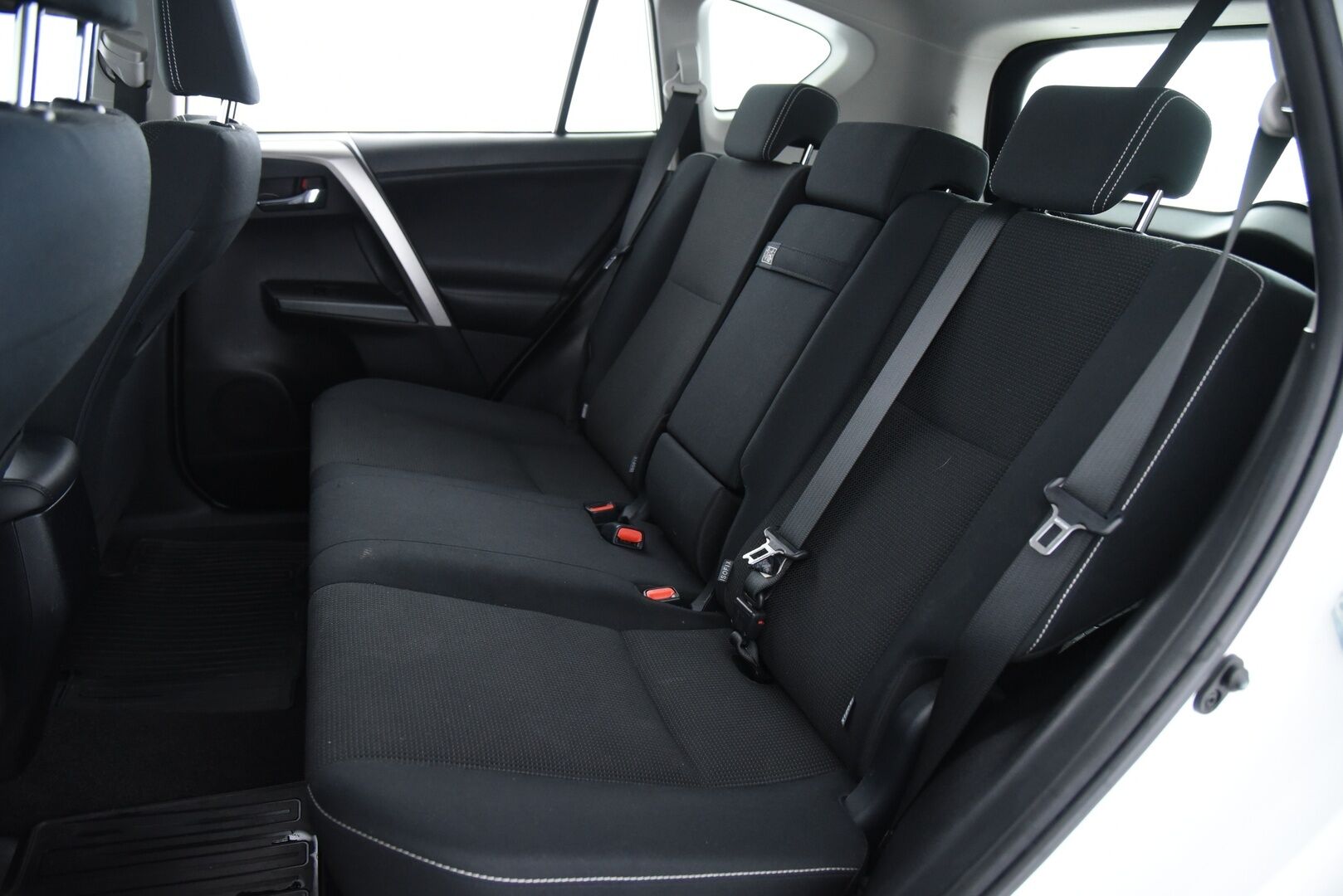 Toyota RAV4 2017 2,5 Hybrid FWD Active / ACC / Vetokoukku / Lohkolämmitin / Sähk. takaluukku - Merkkiliikkeen huoltohistorialla / Suomi-auto / Läm. tuulilasi