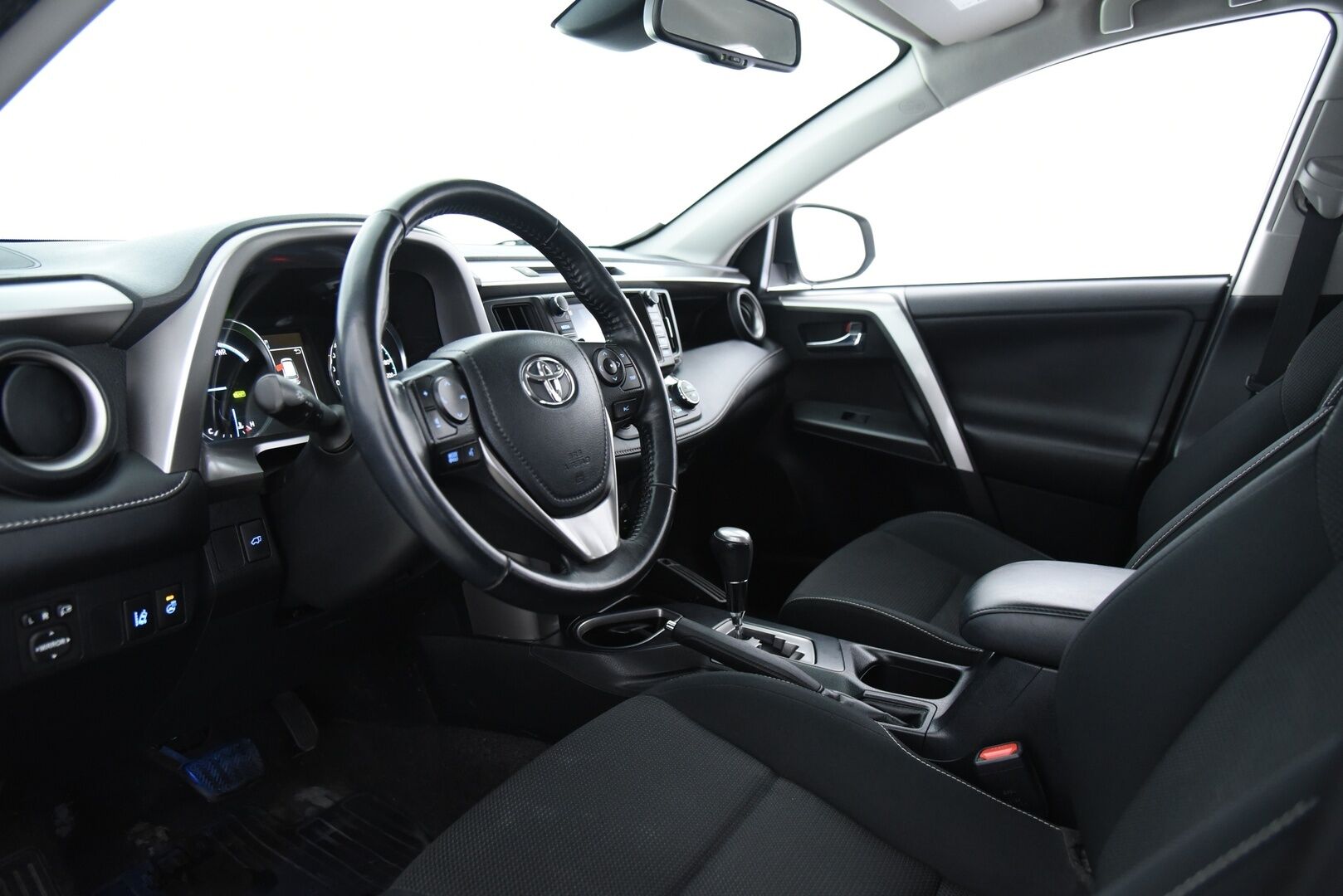Toyota RAV4 2017 2,5 Hybrid FWD Active / ACC / Vetokoukku / Lohkolämmitin / Sähk. takaluukku - Merkkiliikkeen huoltohistorialla / Suomi-auto / Läm. tuulilasi