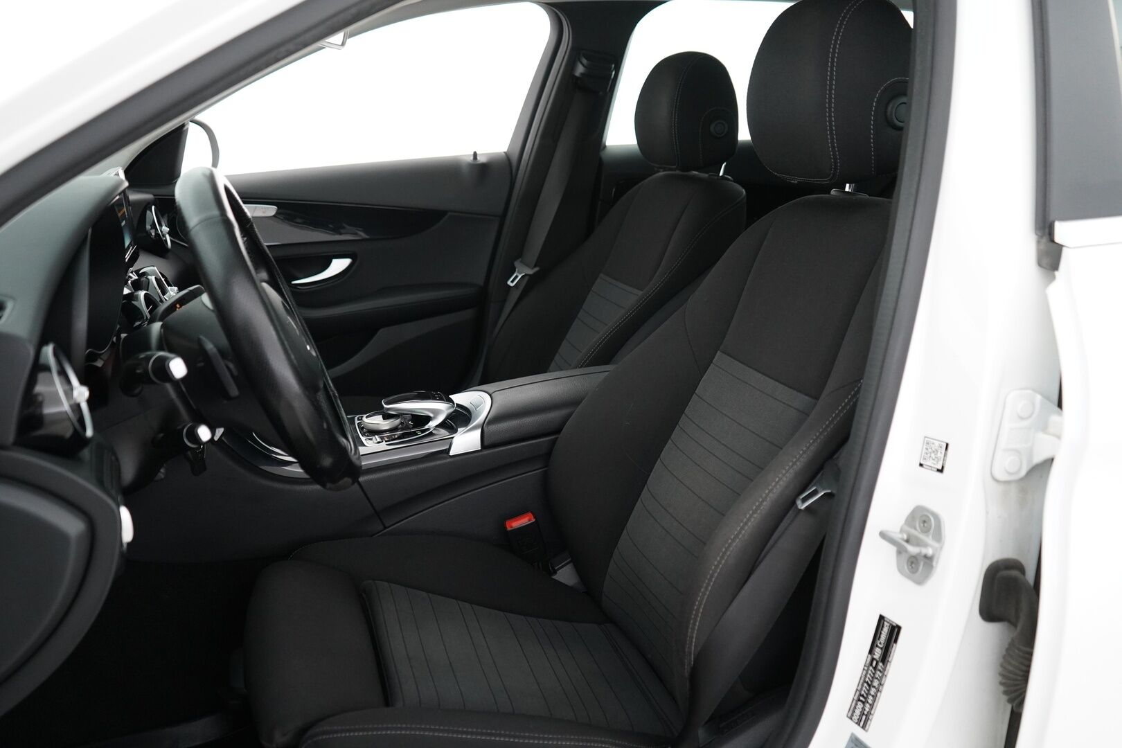 Mercedes-Benz C 2015 200 BlueTec T A Premium Business - Vetokoukku | Vakkari | Lohko+Pistoke | Tutkat | 2x renkaat | Seuraava katsastus 02/2027 | Hyvät huollot