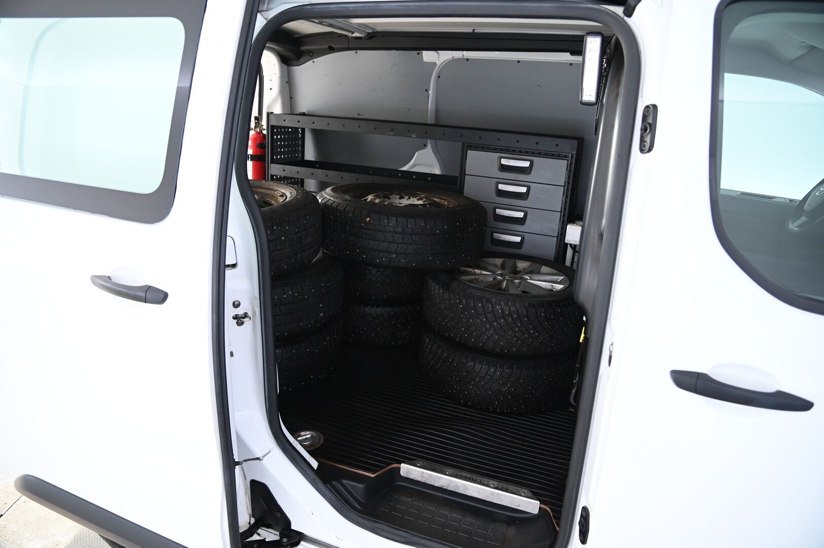 Toyota Proace 2017 Compact 2,0 D 120 - *Suomi-Auto / Webasto / Penkinlämmittemet / Invertteri*