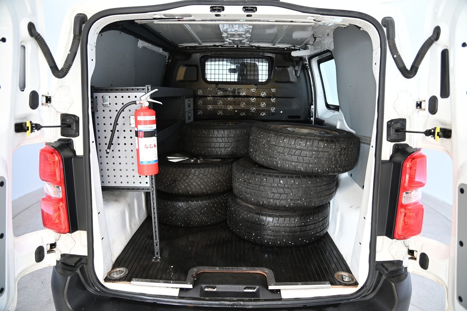 Toyota Proace 2017 Compact 2,0 D 120 - *Suomi-Auto / Webasto / Penkinlämmittemet / Invertteri*