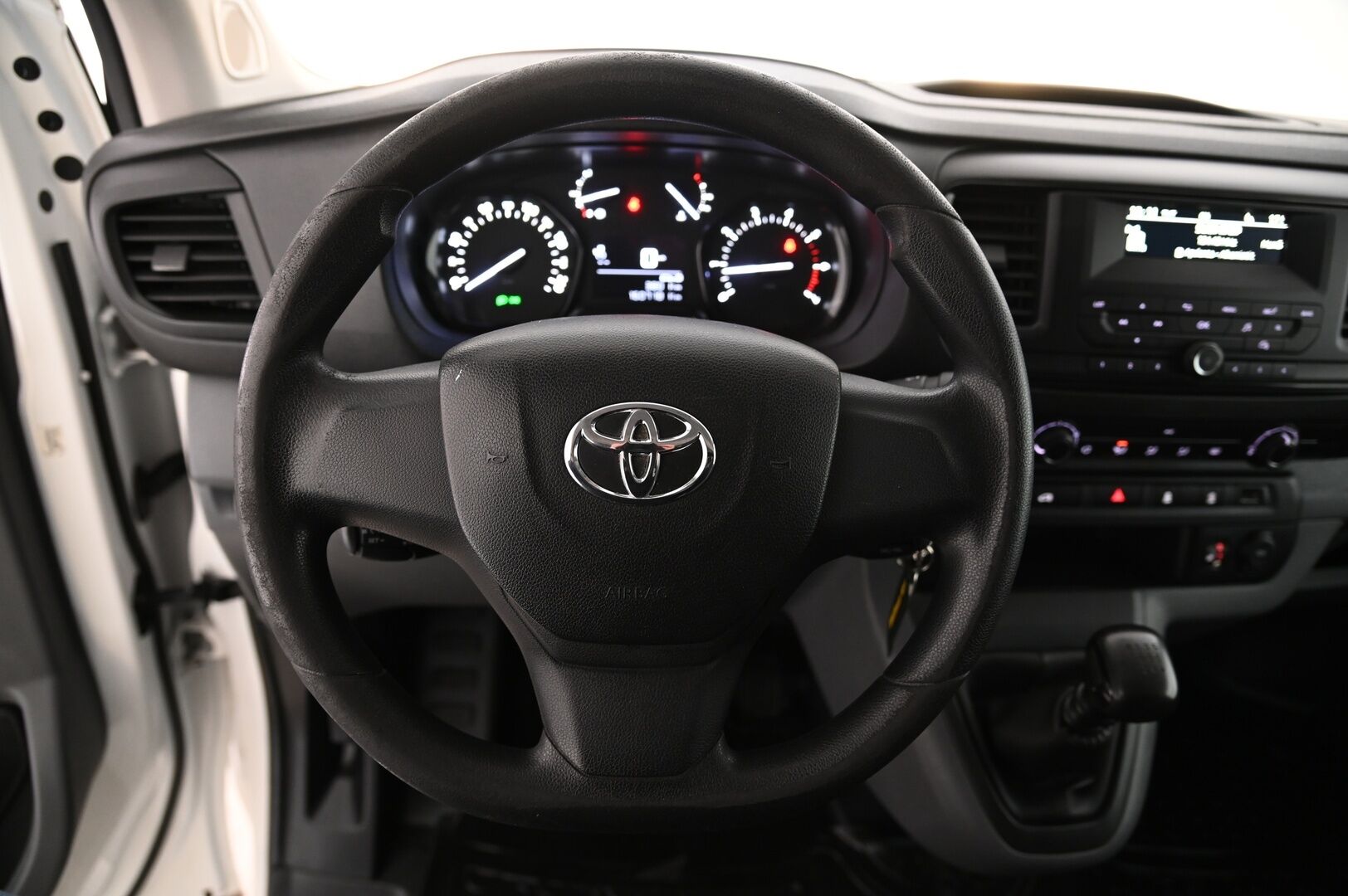 Toyota Proace 2017 Compact 2,0 D 120 - *Suomi-Auto / Webasto / Penkinlämmittemet / Invertteri*