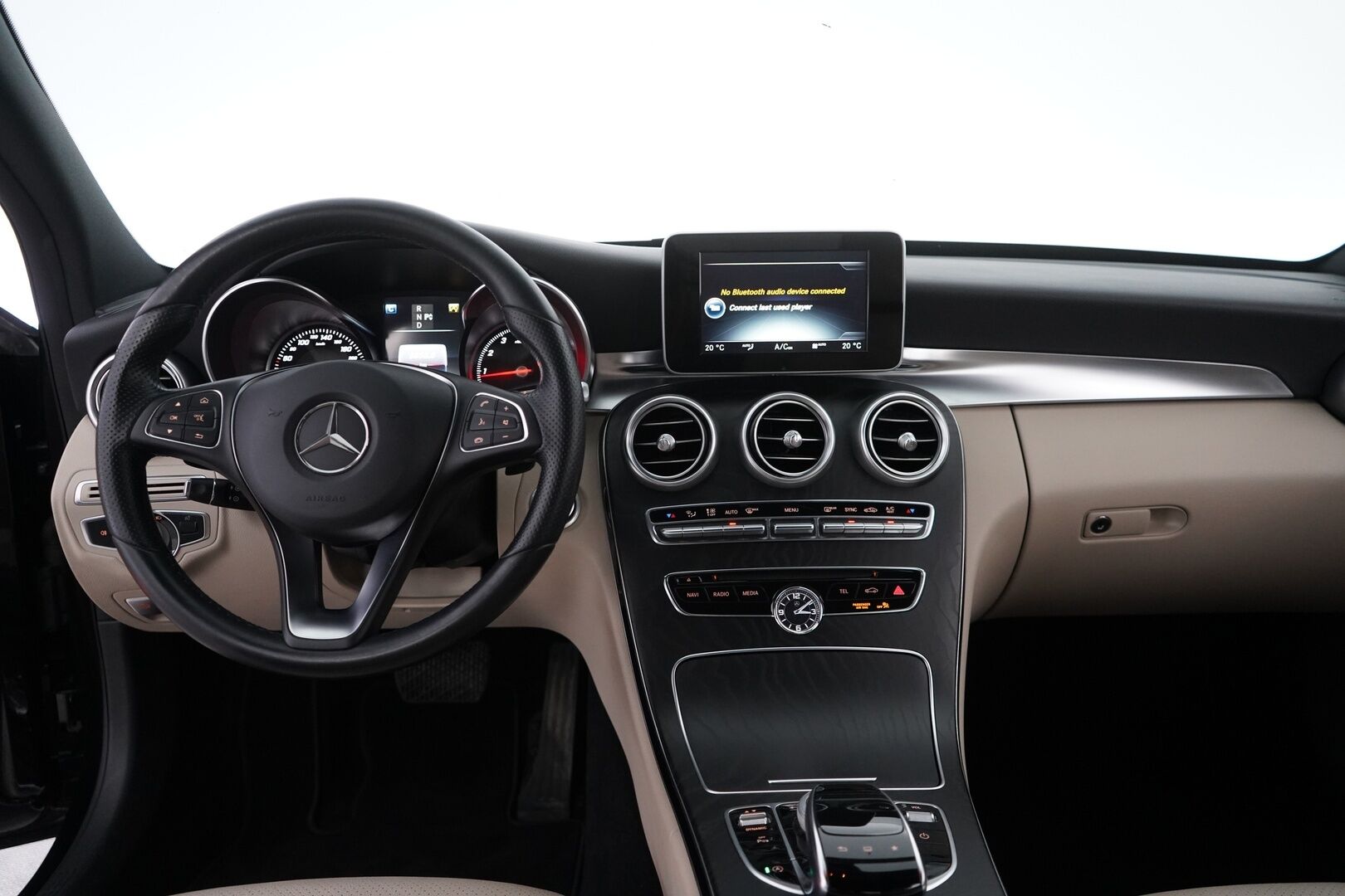 Mercedes-Benz C 2015 200 A Premium Business  *Vakkari / ILS / Nahat / Tutkat* - Suomi-auto / Kahdet alumiinivanteet / Myydään juuri huollettuna!