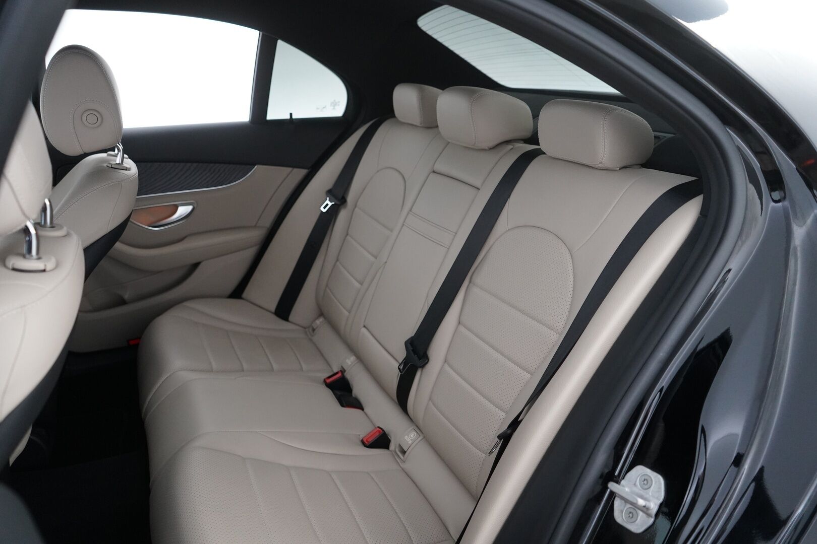 Mercedes-Benz C 2015 200 A Premium Business  *Vakkari / ILS / Nahat / Tutkat* - Suomi-auto / Kahdet alumiinivanteet / Myydään juuri huollettuna!