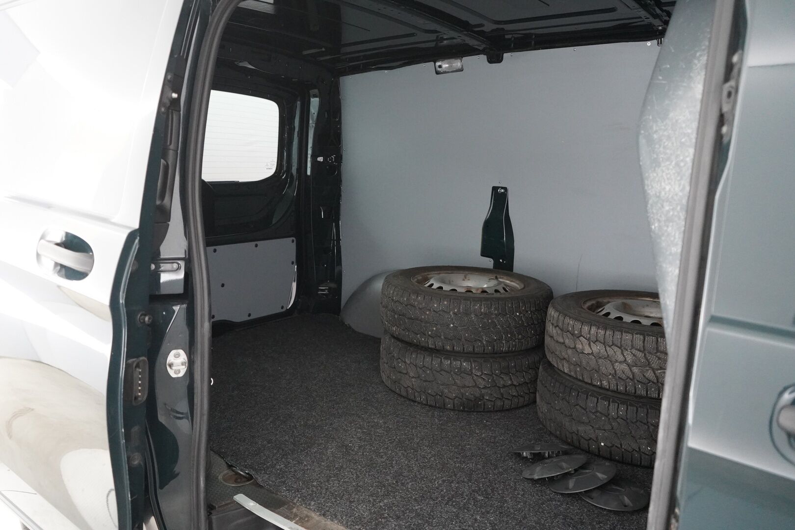 Mercedes-Benz Vito 2018 114CDI-3,05/32K normaali A1 A - Suomi-auto | Kahdet renkaat vantein | Webasto | Nahat | Vetokoukku | Vakkari | Penkinlämmitin | Lisävalot | Bluethoot | Juuri katsastettu | 