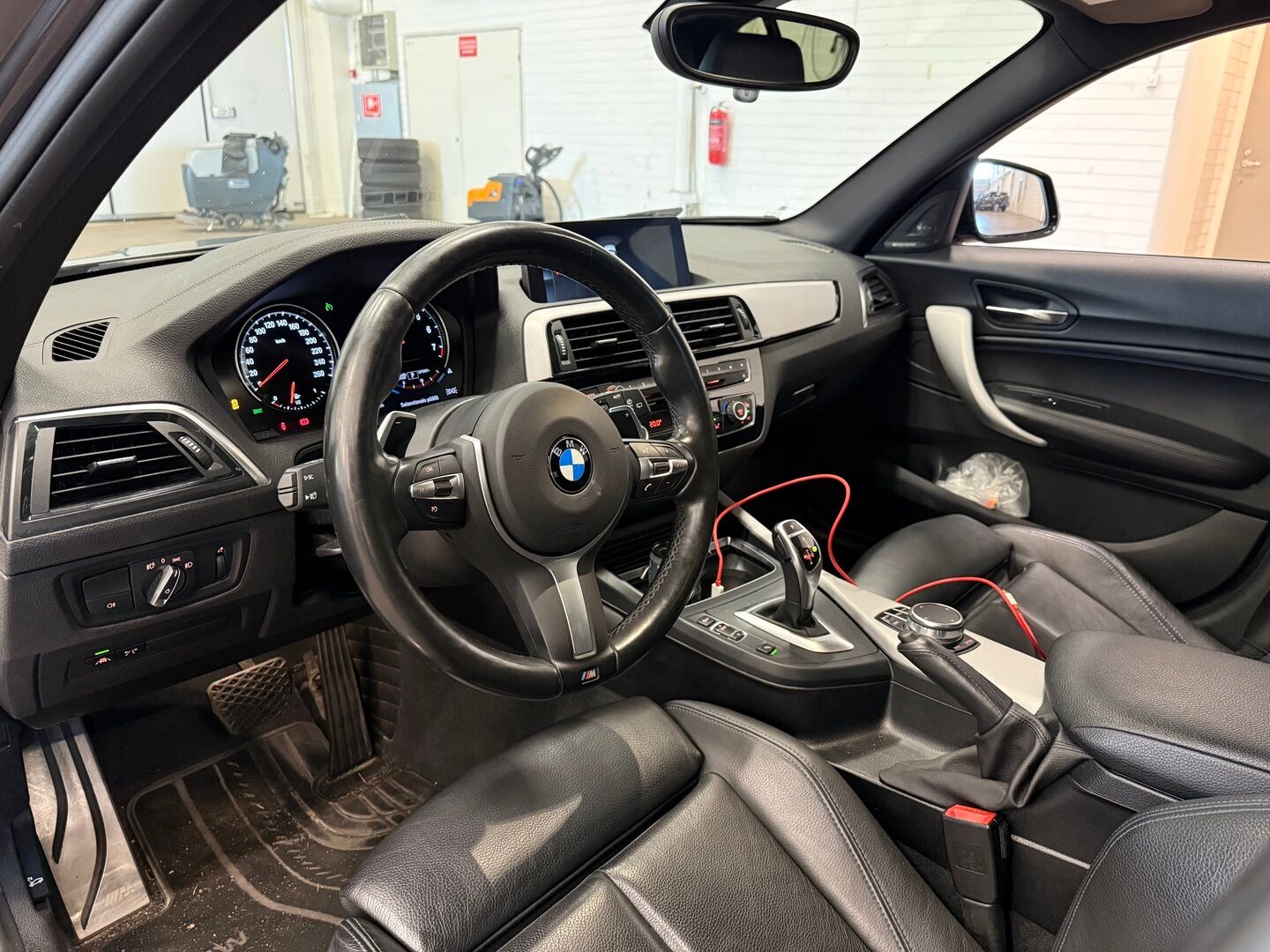 BMW M140i 2017 F20 Hatchback A xDrive - Perf.putkisto | H/K | Muistipenkit | Lohko | Merkkihuollettu | Facelift | Vakkari | Tutkat 