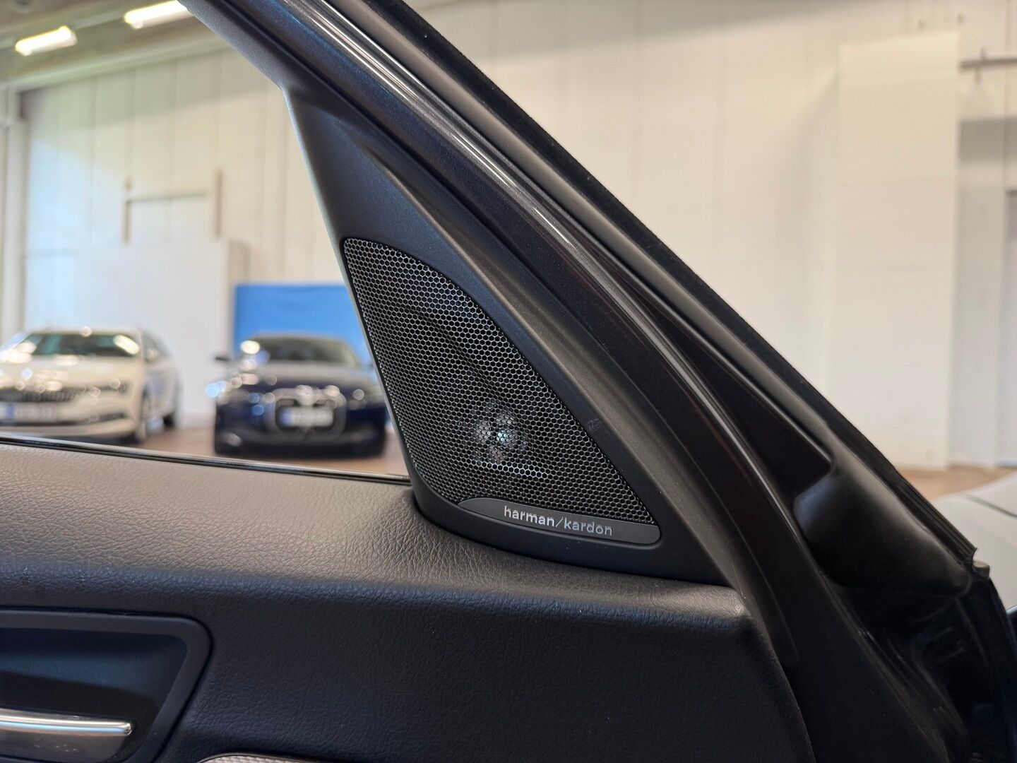BMW M140i 2017 F20 Hatchback A xDrive - Perf.putkisto | H/K | Muistipenkit | Lohko | Merkkihuollettu | Facelift | Vakkari | Tutkat 
