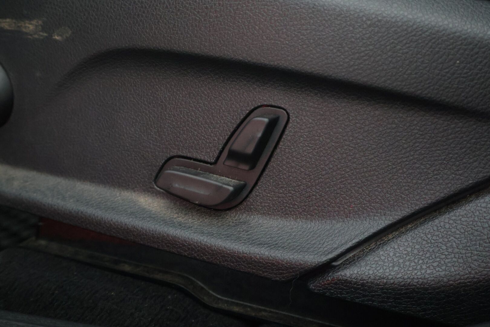 Mercedes-Benz GLC 2017 350 e 4Matic A Premium Business // AMG sisäpaketti / Koukku / Keyless / IHC+ // - Koukku / Keyless / Hyvä huoltohistoria - Osta nyt, maksa vasta ensi vuonna