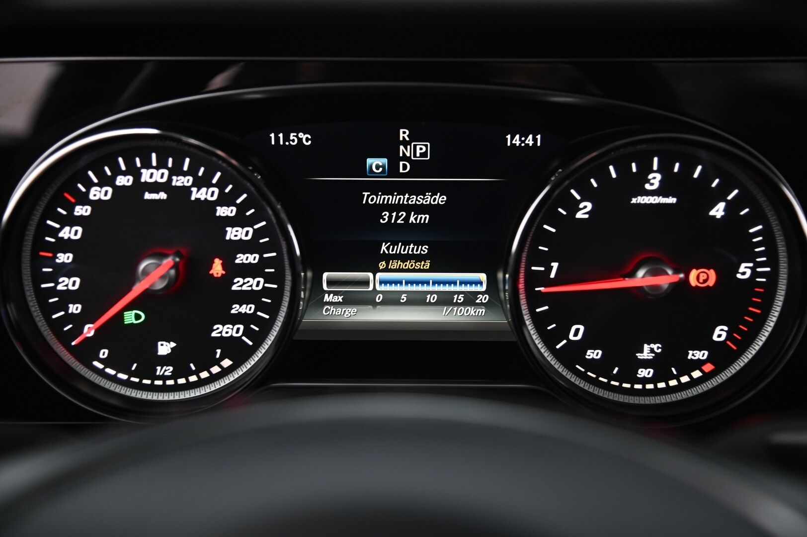 Mercedes-Benz E 2017 220 d 4Matic A Premium Business *Lohko / Navi / P.kamera / Ambient - **Varusteet tulossa**