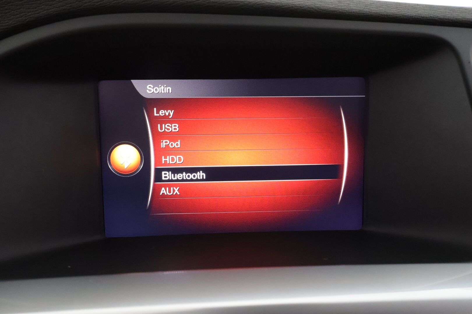 Volvo V60 2018 T3 Business Classic R-Design aut - Suomi-auto |  Webasto | Koukku | P.tutka | LED | High performance äänentoisto