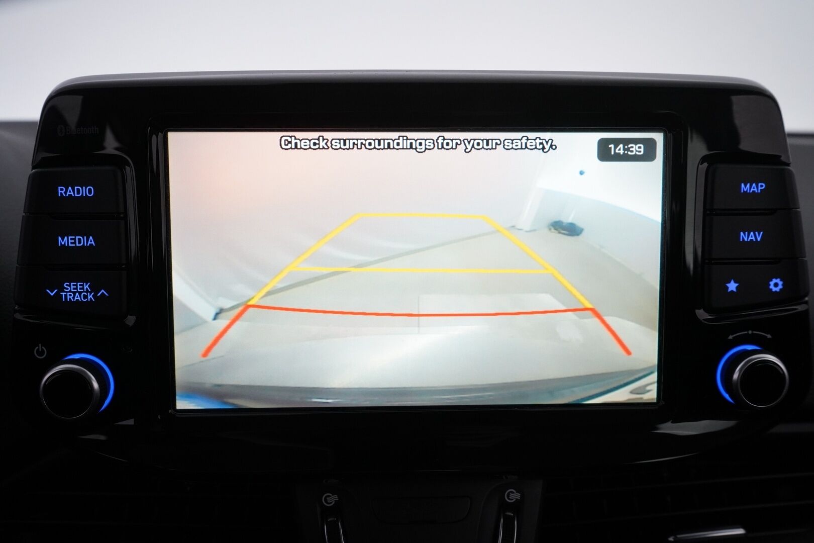Hyundai i30 Wagon 2018 1,4 T-GDI 7DCT-aut. Comfort *Kamera / Lohko / Vetokoukku / Vakkari / Navi* - Suomi-auto / Merkkihuollettu / Kahdet Hyundain vanteet / Viimesin huolto 100tkm / Huippurenkaat