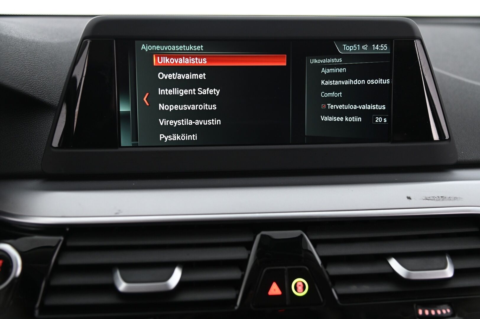 BMW 520 2018 G31 Touring 520d A Business *Myydään Huutokaupat.com* - *Juuri huollettu Suomi-auto / 2x hyvät renkaat aluvanteilla*