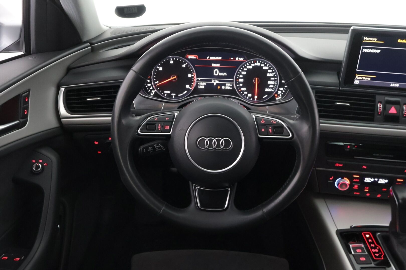 Audi A6 2017 Avant S line Business Sport 2,0 TDI 140 kW quattro S tronic *Vakkari/ Tutkat eteen ja taakse/ p.kamera/ Webasto* - Kahdet renkaat aluvanteilla/ 08/25 Huollettu/ S-line