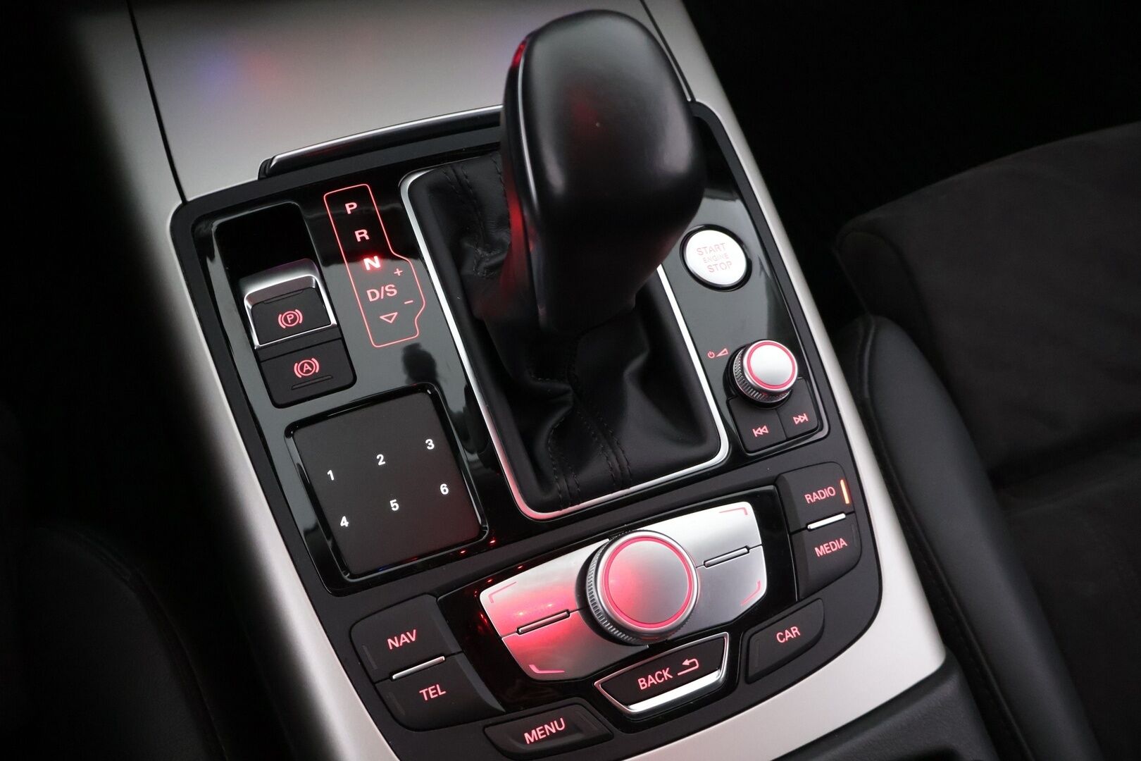 Audi A6 2018 Avant S line Business Sport 2,0 TDI 140 kW quattro S tronic * Webasto / Vakkari / Navi / P.kamera / Koukku / S.kontti* - *Juuri katsastettu / Kahdet renkaat / Suomi-auto / Vahva neliveto* - HULLUT AVAJAISHULINAT KORKOTARJOUS 3,29 %