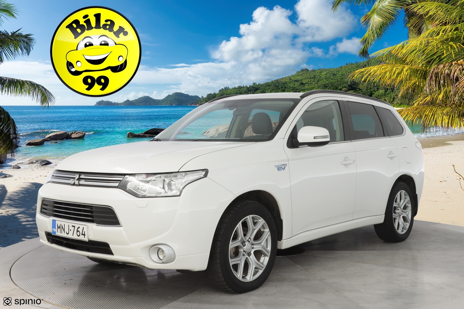 Mitsubishi Outlander PHEV 2014