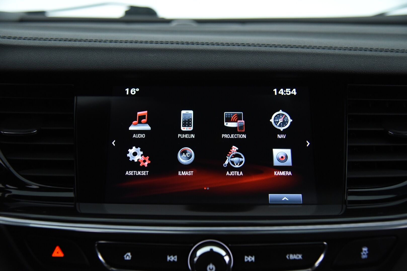 Opel Insignia 2018 Grand Sport Innovation 2,0 Turbo Start/Stop 4x4 191kW AT8 / OPC-line / Adapt.vak / Matrix-LED / Bose -  Imastoidut etuistuimet / 360-kamera / Koukku / 