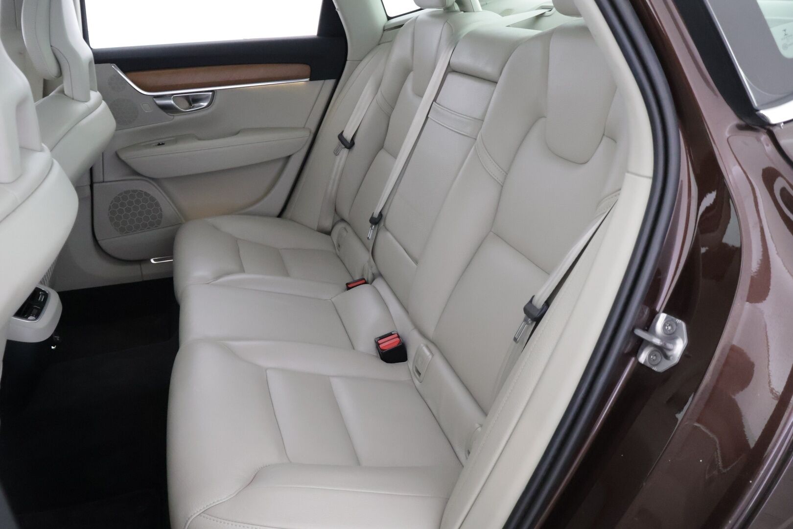 Volvo S90 2018 D4 AWD Business Inscription aut / Webasto / Pilot Assist / Lasikattoluukku / Sporttipenkki Muistilla / Koukku / Tutkat - *Merkkihuollettu / Huippuvarusteet / Nahkasisusta / 2x Volvon alumiinivanteet*