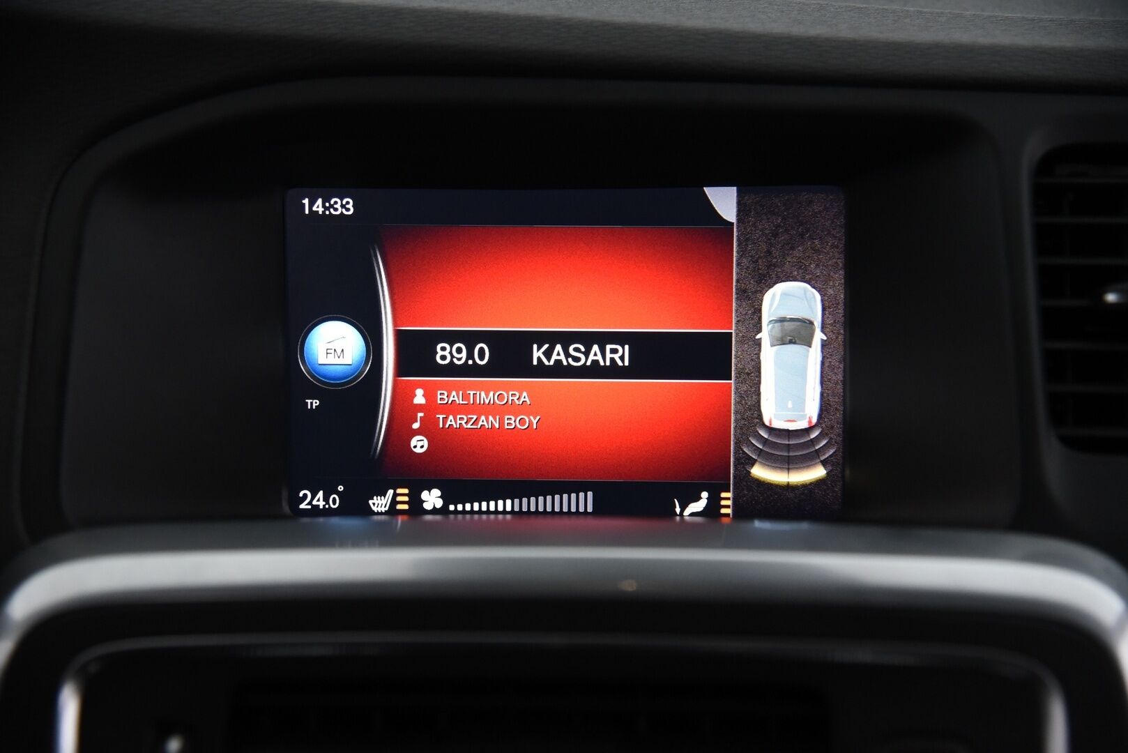 Volvo V60 2018 T4 Classic R-Design aut / Adapt.vak / BLIS / Webasto / Sensus navi / Keyless - Digimittaristo / High perf. audio / VOC / Huippuhieno! / Tulossa myyntiin! 