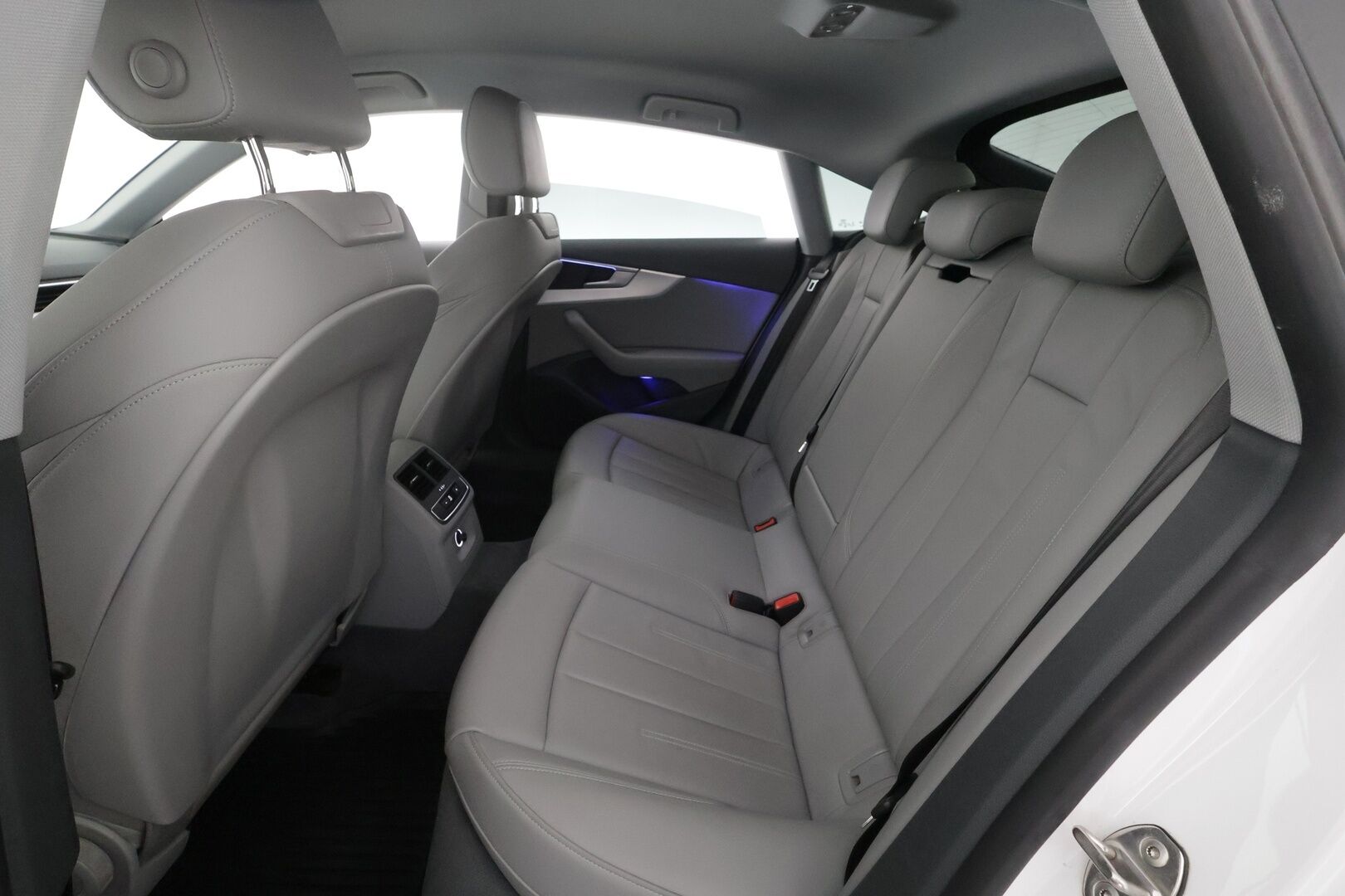 Audi A5 2018 Sportback Business Sport Comfort Edition 1,4 TFSI 110 kW S tronic - | Webasto | Koukku | Matrix-LED |  Vakkari | P.tutkat | Sporttinahat | Apple&Android | Suomi-auto | Kahdet renkaat |