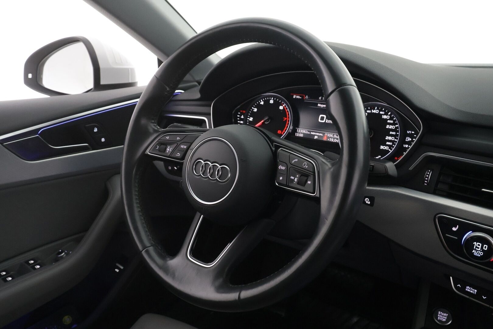 Audi A5 2018 Sportback Business Sport Comfort Edition 1,4 TFSI 110 kW S tronic - | Webasto | Koukku | Matrix-LED |  Vakkari | P.tutkat | Sporttinahat | Apple&Android | Suomi-auto | Kahdet renkaat |