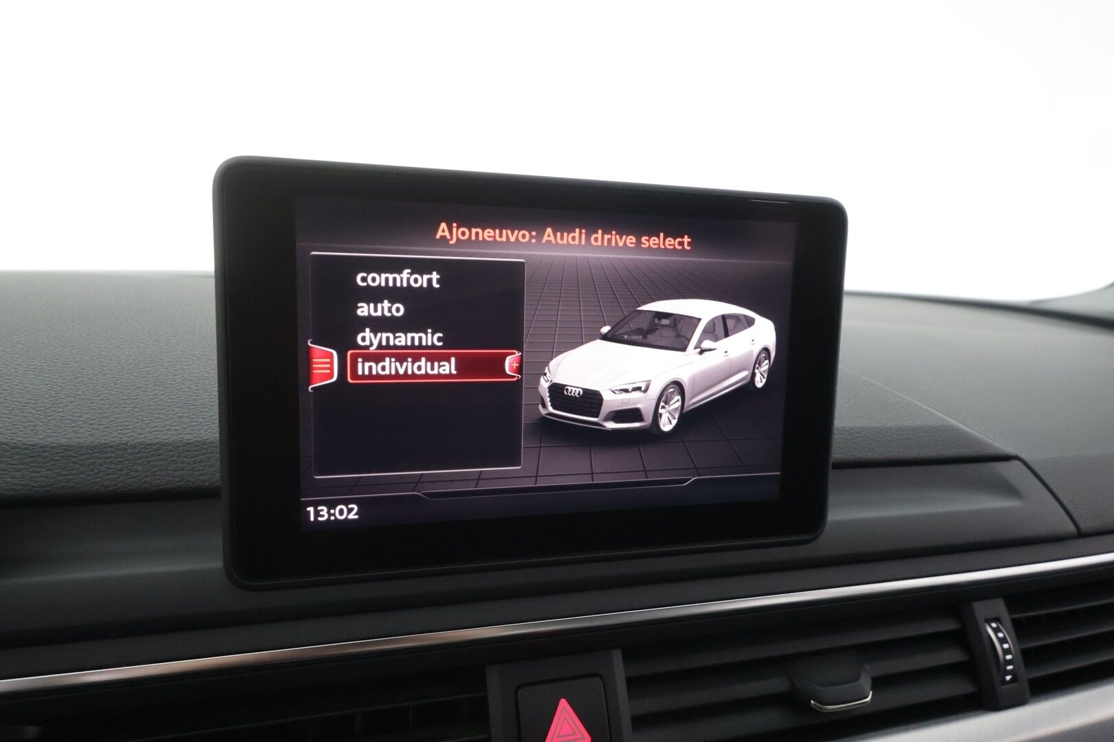 Audi A5 2018 Sportback Business Sport Comfort Edition 1,4 TFSI 110 kW S tronic - | Webasto | Koukku | Matrix-LED |  Vakkari | P.tutkat | Sporttinahat | Apple&Android | Suomi-auto | Kahdet renkaat |