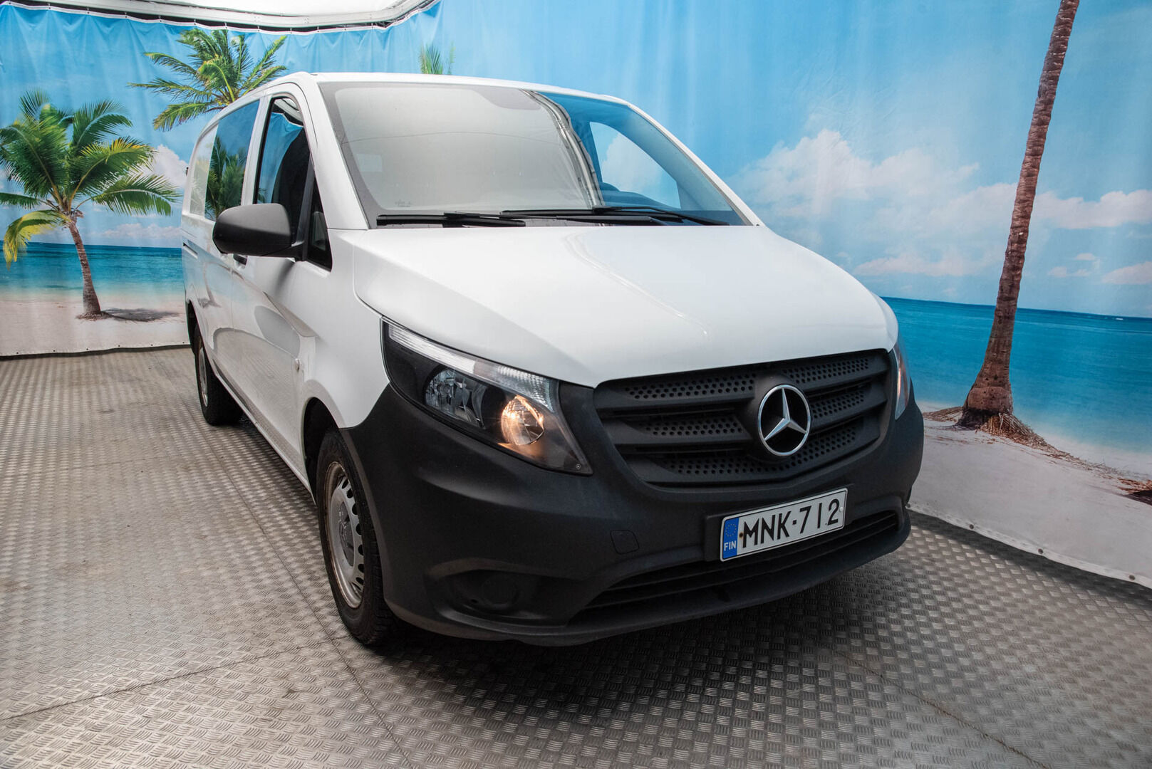 Mercedes-Benz Vito 2018 109 CDI Keskipitkä A2 - | ALV | Tehtaan Webasto | Vaneroitu tavaratila | Bluetooth | Suomi-Auto | Penkinlämmitys | Ilmastointi | - KORKO VAIN 3,99 %