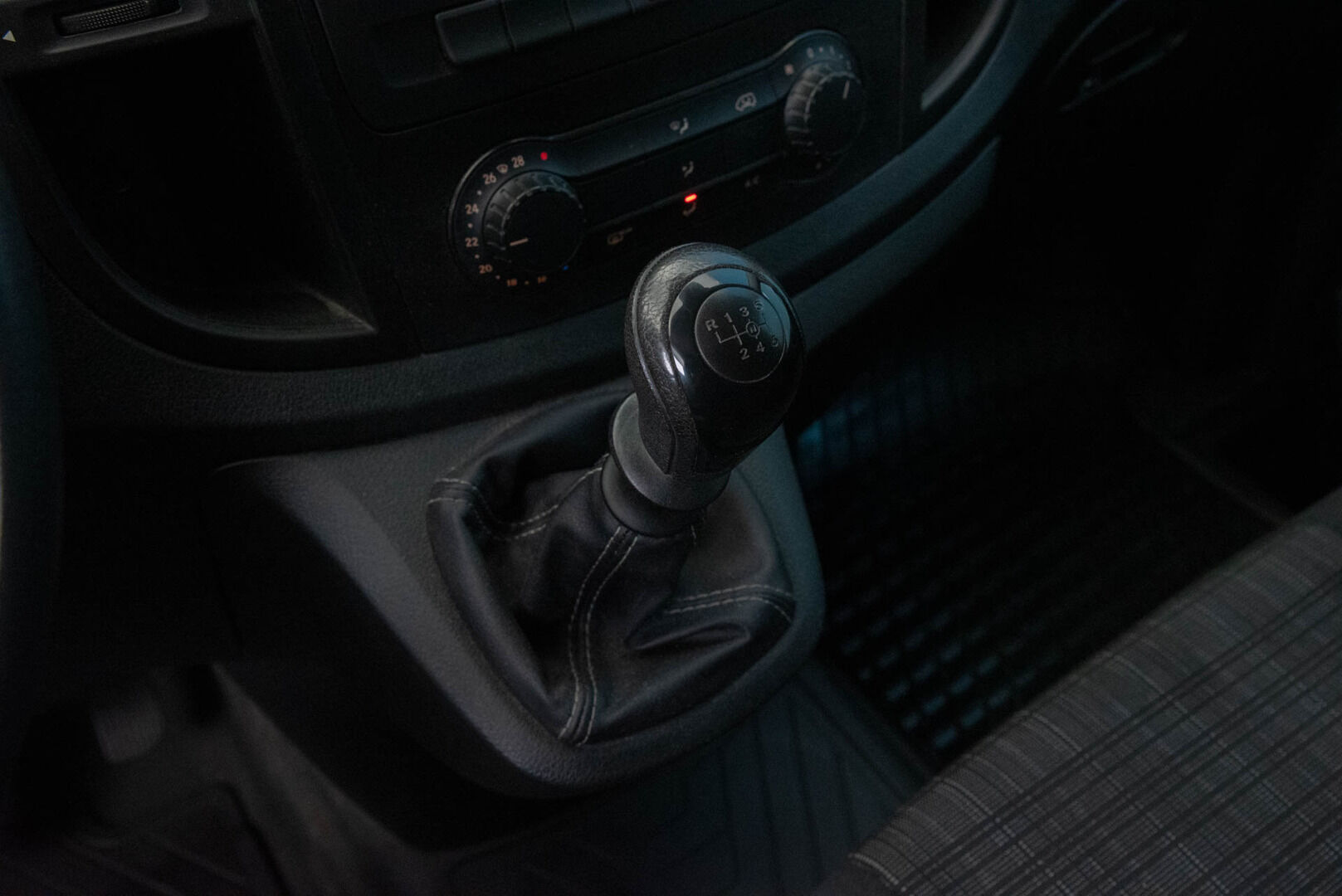 Mercedes-Benz Vito 2018 109 CDI Keskipitkä A2 - | ALV | Tehtaan Webasto | Vaneroitu tavaratila | Bluetooth | Suomi-Auto | Penkinlämmitys | Ilmastointi | - KORKO VAIN 3,99 %