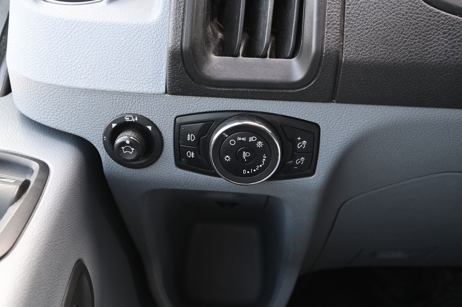 Ford Transit 2017 Van 350 2,0 TDCi 170 hv A6 Etuveto Trend L3H2 - | ALV-Vähennyskelpoinen | Webasto | P*kamera | Vakkari | Juuri huollettu |